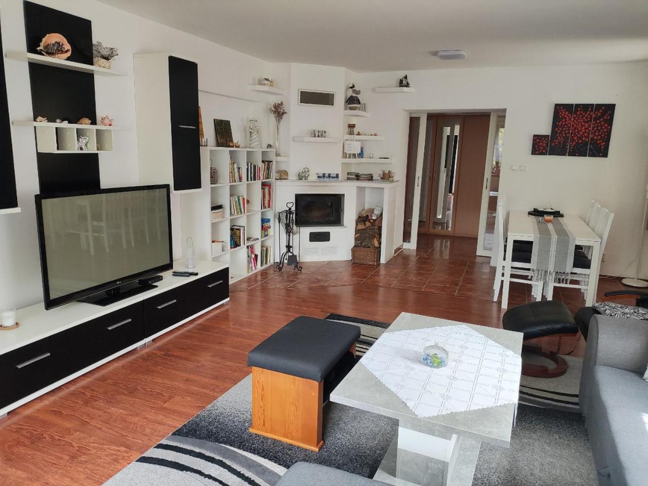 Na Kopci 84 Apartment Stare Krecany Ngoại thất bức ảnh
