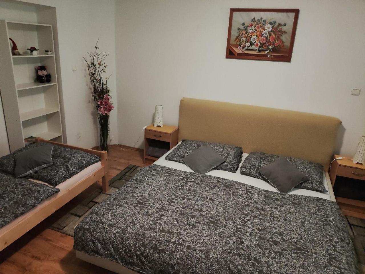 Na Kopci 84 Apartment Stare Krecany Ngoại thất bức ảnh